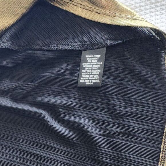 BOLD Elements metallic gold front knot high low blouse - Picture 10 of 10